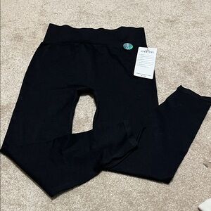 NWT Victoria's Secret Black Leggings